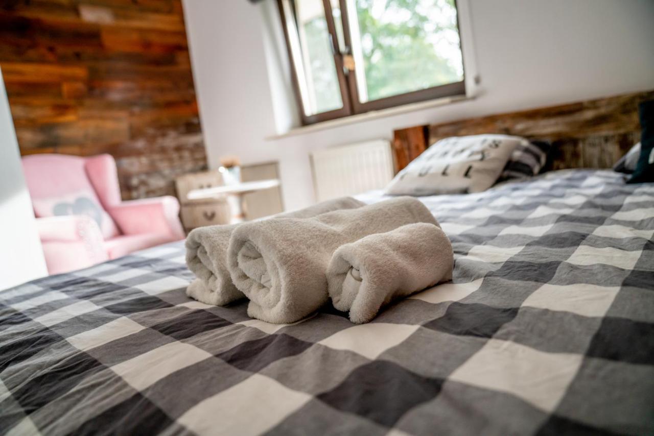 Holistyczne Ujecie Bed and Breakfast Kobyla Esterno foto